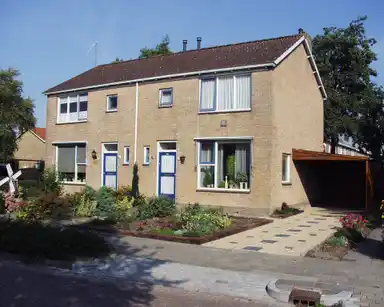 m2 house to rent for 764.14€/month in De Kempenaerstraat 61, St.-Annaparochie