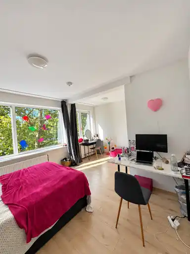 40m2 Chambre à louer pour 1173€/mois à Dordtselaan, Rotterdam