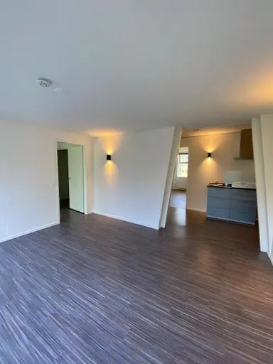 110m2 Appartement à louer pour 1250€/mois à Groningerstraatweg 171, Leeuwarden
