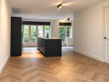 122m2 Appartement te huur voor 3250€/maand in Newtonstraat 83-2, Amsterdam