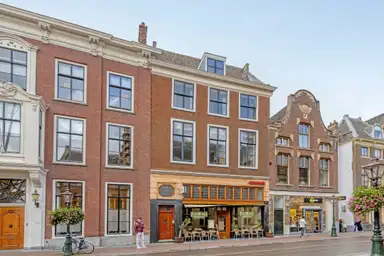 109m2 flat to rent for 2475€/month in Breestraat 123, Leiden