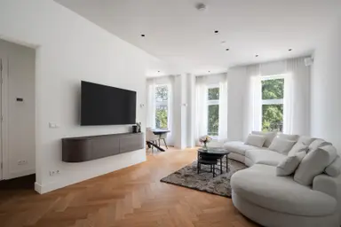 90m2 apartment to rent for 3250€/month in Heemraadssingel 327D, Rotterdam