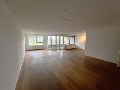 116m2 apartment to rent for 1750€/month in Basalt, Malden