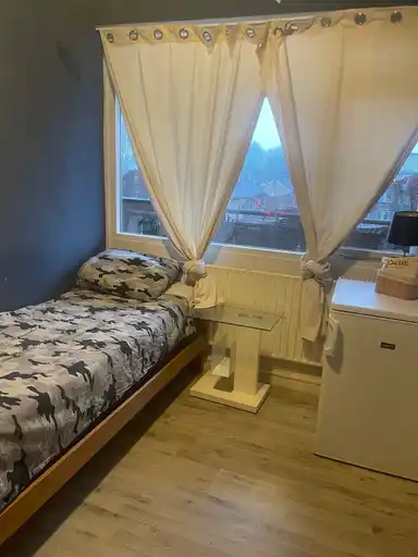 210m2 apartment to rent for 700€/month in Narcisstraat, Hoogeveen
