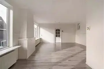 110m2 Wohnung zur Miete für 2400€/Monat in Diepenbrockstraat, Vlaardingen
