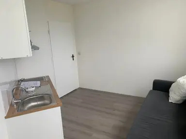 10μ² Δωμάτιο προς ενοικίαση για 682€/μήνα σε Vrouwenweg 52, Leiden