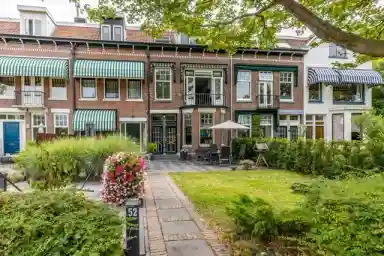 164m2 apartment to rent for 2750€/month in Kanaalweg Oostzijde, Hellevoetsluis