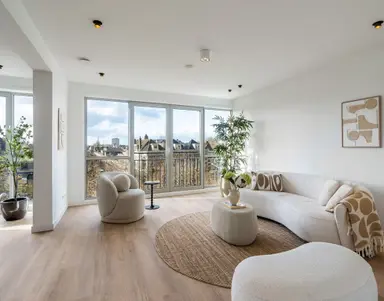 111m2 apartment to rent for 2900€/month in 's-Gravendijkwal 122, Rotterdam