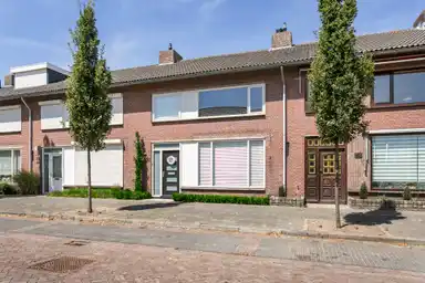 147m2 Haus zur Miete für 1930€/Monat in Irislaan, Valkenswaard
