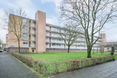 95m2 apartment to rent for 1703€/month in Philippus de Montestraat, 's-Hertogenbosch