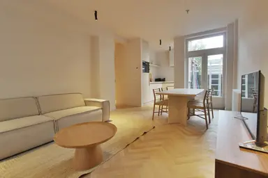 76m2 Appartamento in affitto per 3375€/mese a Noorderdwarsstraat 8, Amsterdam