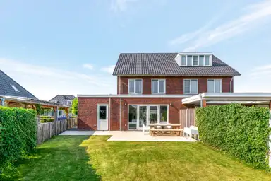 172m2 house to rent for 2500€/month in Hooge Veld 11, Rhenoy
