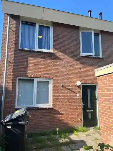 72m2 house to rent for 990€/month in Vlasleeuwenbek, Purmerend