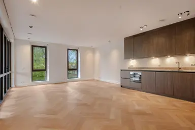 98m2 Appartement à louer pour 2800€/mois à Kostverlorenhof, Amstelveen