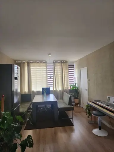 85m2 Appartement à louer pour 698€/mois à Koningin Julianaweg, Best