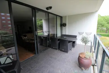 107m2 Appartement à louer pour 1595€/mois à Beukinkstraat, Enschede
