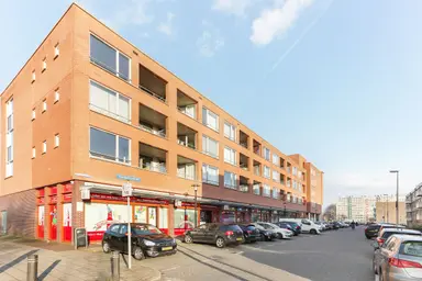 116m2 apartment to rent for 2050€/month in Oranjerivierdreef 10B, Utrecht