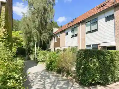 142m2 house to rent for 2950€/month in Marketentster, Amstelveen