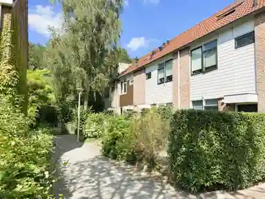 142m2 house to rent for 2950€/month in Marketentster, Amstelveen