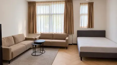 27m2 studio à louer pour 1500€/mois à Spanjaardstraat, Rotterdam