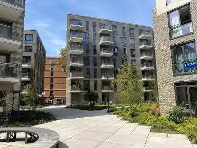 72m2 apartment to rent for 1741€/month in Vluchtladderstraat, Amsterdam
