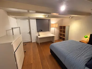 12m2 room to rent for 1350€/month in Raamstraat, Amsterdam