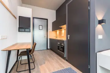 18m2 Studio zur Miete für 1077€/Monat in Van Embdenstraat, Delft