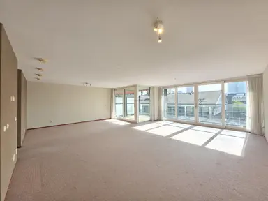 134m2 Appartamento in affitto per 2700€/mese a Houtlaan, Rotterdam