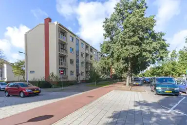 52m2 apartment to rent for 746.27€/month in Loevesteinlaan 85, The Hague