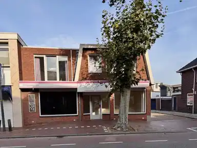 201m2 house to rent for 2950€/month in Ootmarsumsestraat, Almelo