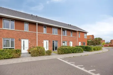 117.6m2 huis te huur voor 1895€/maand in Musicalstraat 101, Apeldoorn