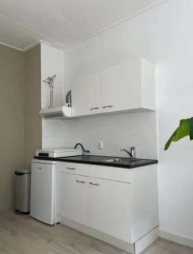 30m2 studio to rent for 1200€/month in Springweg, Utrecht