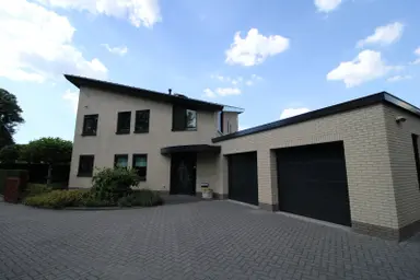 200m2 Casa in affitto per 2500€/mese a Achterbergsestraatweg, Rhenen