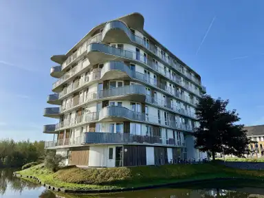 123m2 apartment to rent for 1675€/month in Victoriameer, Amersfoort