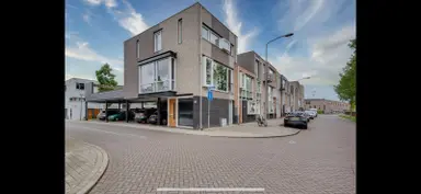 129m2 maison à louer pour 2075€/mois à De Groote Rede, Rosmalen