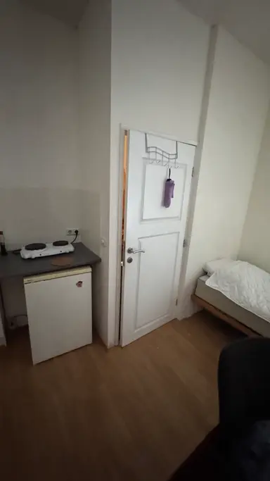 11m2 studio to rent for 700€/month in Magdalena Moonsstraat, Leiden
