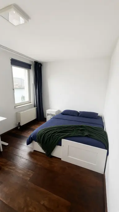 25m2 Kamer te huur voor 1200€/maand in Rotterdam