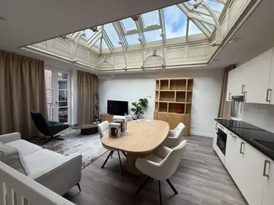 70m2 Appartement te huur voor 3000€/maand in Mosterdsteeg, Leiden