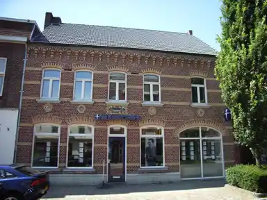 208m2 flat to rent for 1795€/month in Maaspoort, Weert