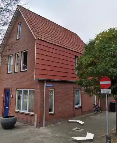 126m2 flat to rent for 932€/month in Mariëndaalstraat, Utrecht
