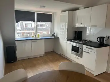 53m2 studio à louer pour 940€/mois à Bragastraat, The Hague