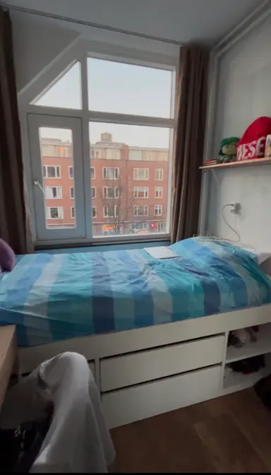 6m2 Chambre à louer pour 750€/mois à Sint-Jacobstraat, Rotterdam