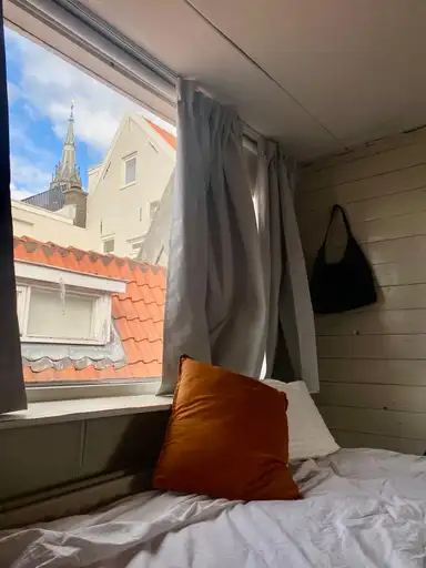 30m2 Chambre à louer pour 650€/mois à Brabantse Turfmarkt, Delft