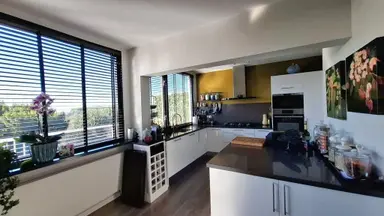127m2 flat to rent for 2750€/month in Essenburg 114, Dordrecht