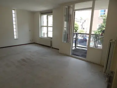92m2 flat to rent for 2350€/month in Wielingenstraat, Amsterdam