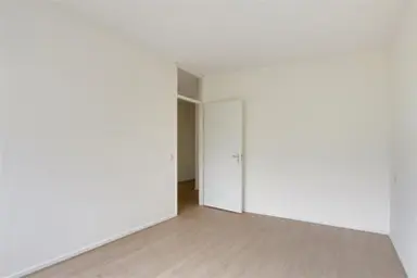 132m2 apartment to rent for 2865€/month in Eosstraat, Amsterdam