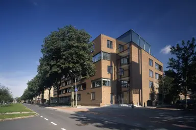 71m2 apartment to rent for 1228€/month in Minckelersstraat, Hilversum
