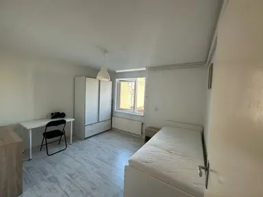 12m2 room to rent for 1100€/month in Botenmakersstraat, Zaandam