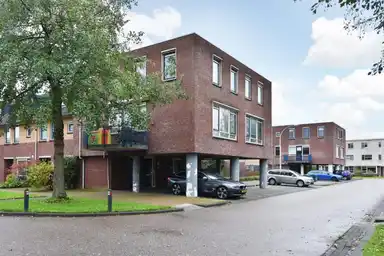 105m2 Haus zur Miete für 2200€/Monat in Zetveld 43, Nootdorp
