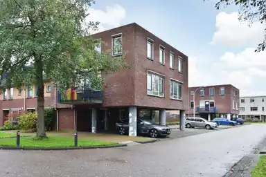 105m2 Haus zur Miete für 2200€/Monat in Zetveld, Nootdorp